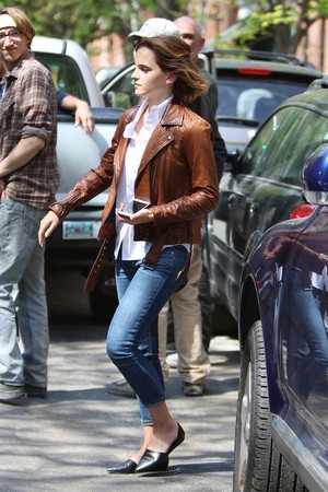  Emma Watson Has Breakfast In The West Village on April, 25