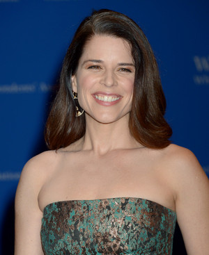  Neve Campbell 2016