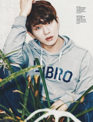  Onew for 'Cosmopolitan'