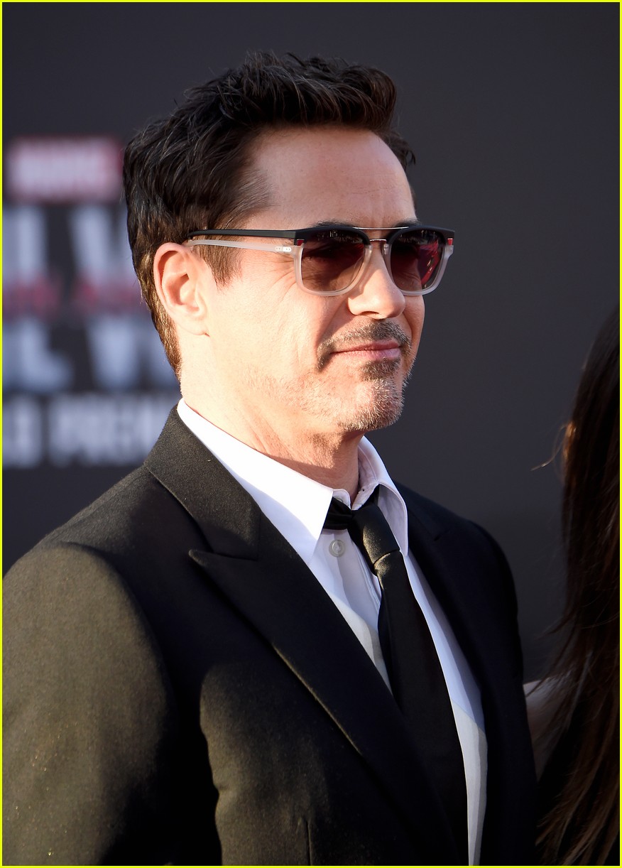 Robert Downey, Jr. and Wife Lead Team Iron Man at 'Civil War' Premiere