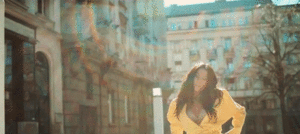 Sandra Afrika in ‘Loša u krevetu’ music video