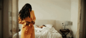  Sandra Afrika in ‘Loša u krevetu’ música video
