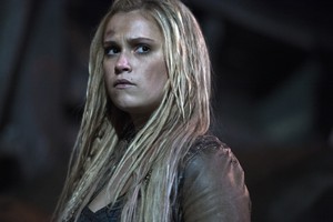  The 100 “Stealing Fire" (3x09) promotional picture