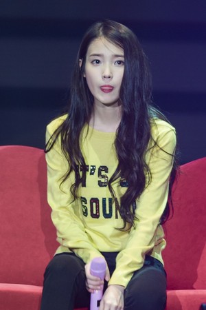  151121 iu 'CHAT-SHIRE' show, concerto in Seoul Olympic Hall