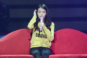 151121 IU 'CHAT-SHIRE' Concert in Seoul Olympic Hall