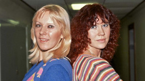  Agnetha and Frida Switched 1920x1080