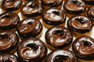  Schokolade Donuts
