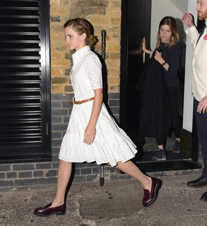  Emma Watson leaving the Chiltern Firehouse (June 9) in Londra