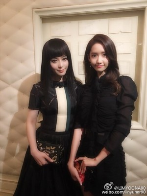  fã Bingbing and Yoona