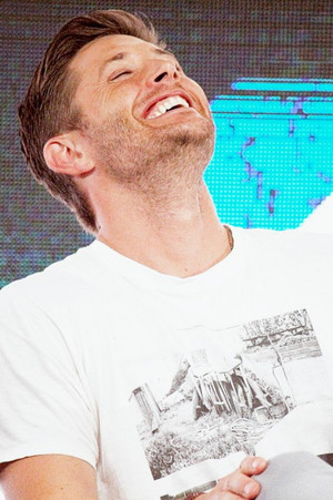  Jensen Ackles laugh