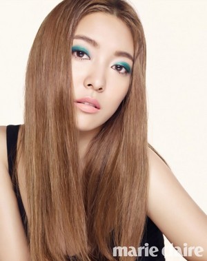  Luna for 'Marie Claire'