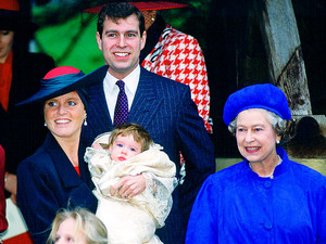  Prince Andrew Fergie Princess Eugenie and reyna Elizabeth II