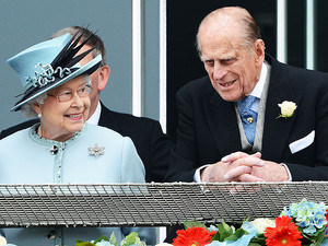  Prince Phillip and reyna Elizabeth II 2