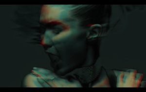  Gigi in Zayn's Pillowtalk संगीत Video
