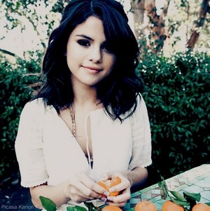  I love Selena Gomez