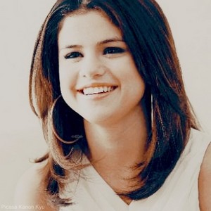  I প্রণয় Selena Gomez