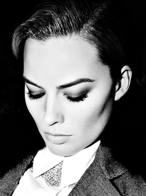  Margot Robbie - màu tím Grey Photoshoot - February 2014