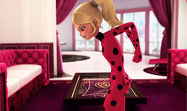  Miraculous Ladybug - Objects being akumatized and returned to normal