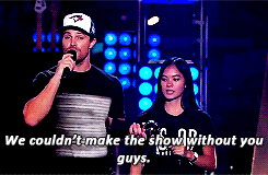  Stephen Amell receives the MTV Ship of the tahun