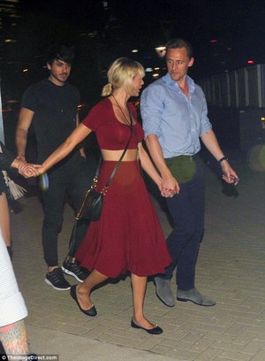  Tom and Taylor leaving Selena Gomez's সঙ্গীতানুষ্ঠান 6/21