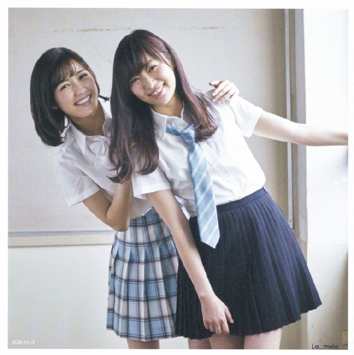 AKB48 LOVE TRIP Watanabe Mayu and Sashihara Rino - AKB48 Photo ...
