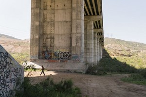  Fear The Walking Dead "Grotesque" (2x08) promotional picture