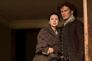  Outlander "Dragonfly in Amber" (2x13) First Look