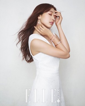  Park Shin Hye for ''ELLE''