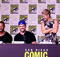  Stephen & Emily being too adorable for words at San Diego Comic Con 2016.