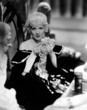  The Scarlet Empress (1934)