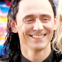  Tom Hiddleston: 방탄소년단