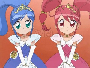  Twin Princesses of the Mysterious Planet