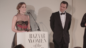  Emma Watson at Harper's Bazaar's Woman of the Year, in লন্ডন [October 31, 2016]