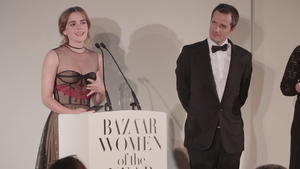 Emma Watson at Harper's Bazaar's Woman of the Year, in Londres [October 31, 2016]