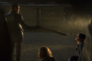  7x01 ~ The dia Will Come When You Won't Be ~ Glenn and Negan