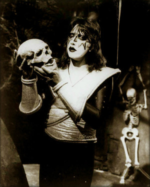  Ace~Valencia, California…May 11-15, 1978 (KISS Meets the Phantom of the Park)