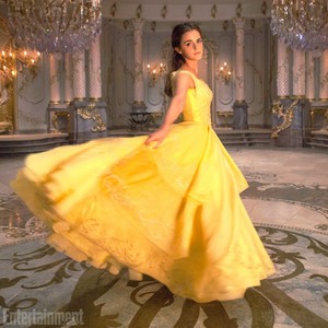  Beauty and the Beast фото from EW