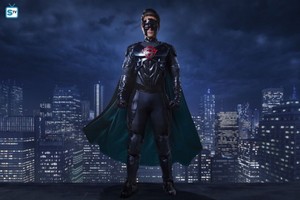  Doctor Who - The Return of Doctor Mysterio - Promo Pics
