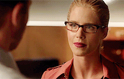  Felicity Smoak and Oliver クイーン