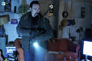  Kevin Durand as Vasiliy Fet in The Strain - 3x05 - Madness