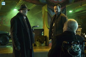  Kevin Durand as Vasiliy Fet in The Strain - 3x07 - Collaborators