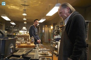  Kevin Durand as Vasiliy Fet in The Strain - 3x07 - Collaborators