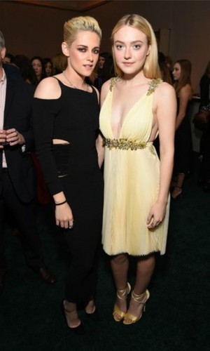  Kristen and Dakota Fanning at the ELLE Women in Hollywood Awards