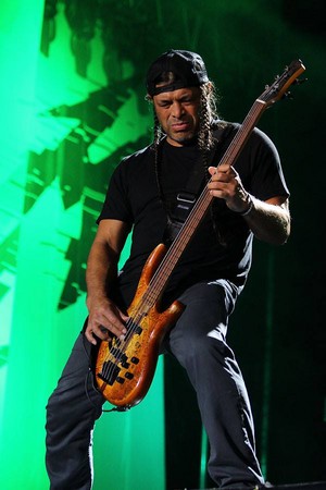  Metallica's Bogota toon