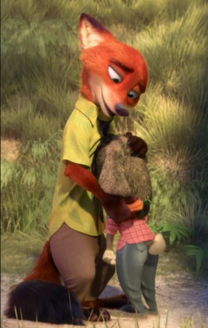  Nick & Judy hug (Zootopia)