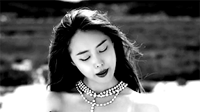  Song Ji Eun