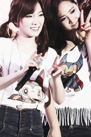  Taeyeon and Yuri