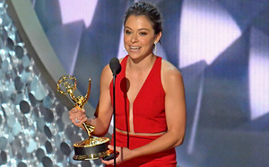  Tatiana Maslany wins Best Lead Actress in Drama in Emmy Awards 2016