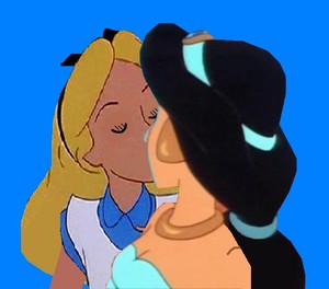 jasmine and alice kiss 3