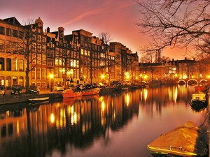  Amsterdam.